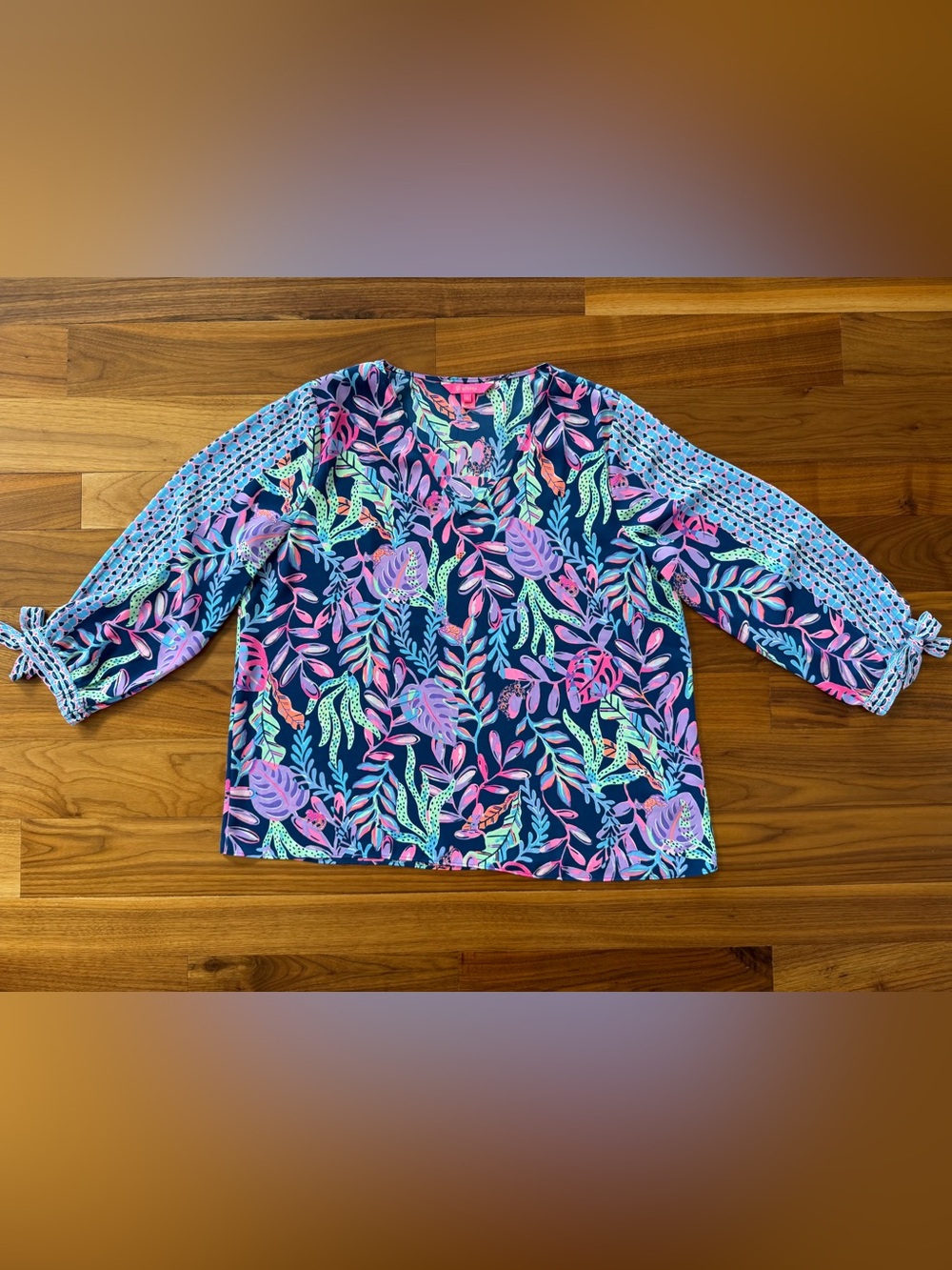 Lilly Pulitzer Pamala Top Blouse Oyster Bay Navy You’ve Been Spotted Size XL EUC